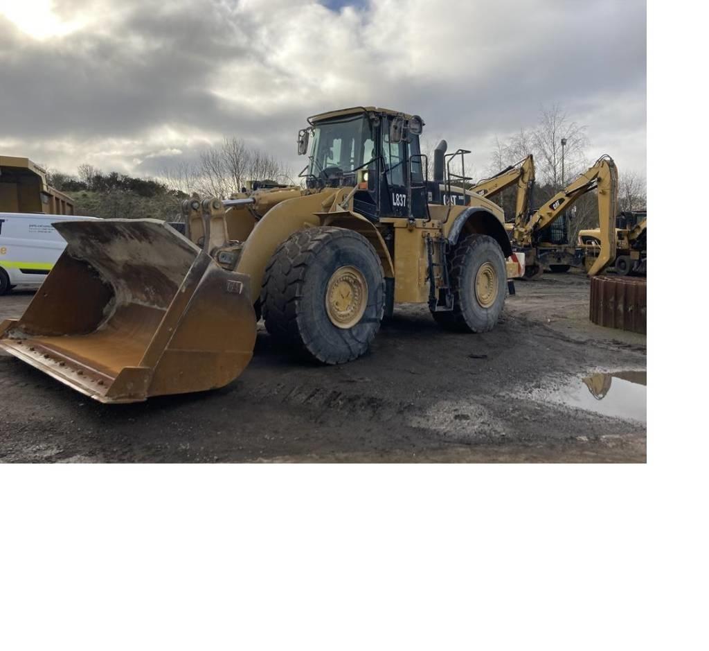 CAT 980H Gumikerekes homlokrakodók