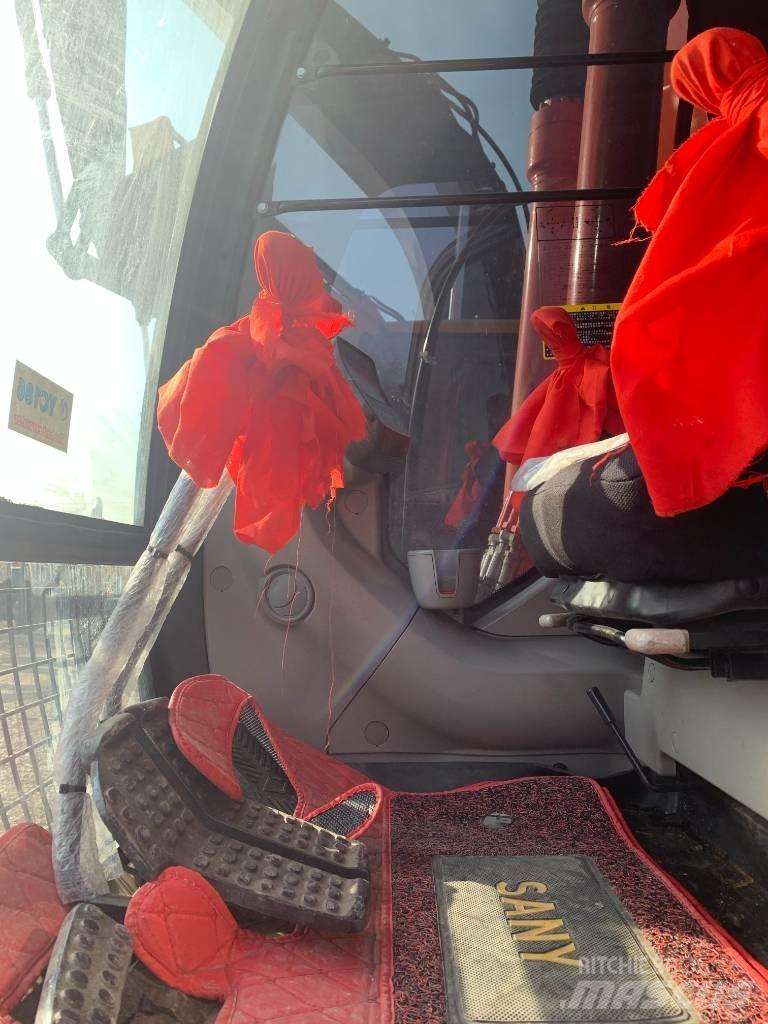 Hitachi ZX 200 Lánctalpas kotrók