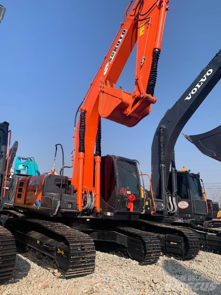 Hitachi ZX 200 Lánctalpas kotrók