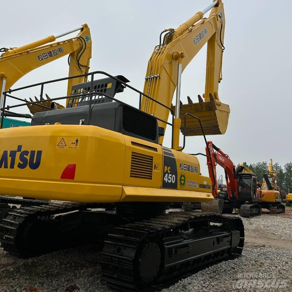 Komatsu 450 Lánctalpas kotrók