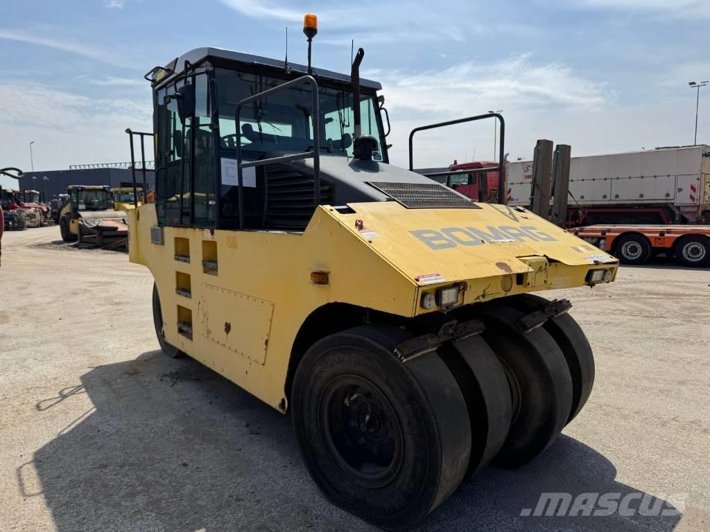 Bomag BW 24 R Pneumatikus kerekes hengerek