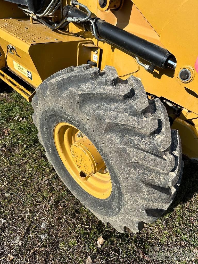 CAT 442E Kotrórakodók
