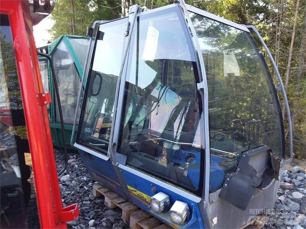 Rottne F18 Vezetőfülke és belső tartozékok