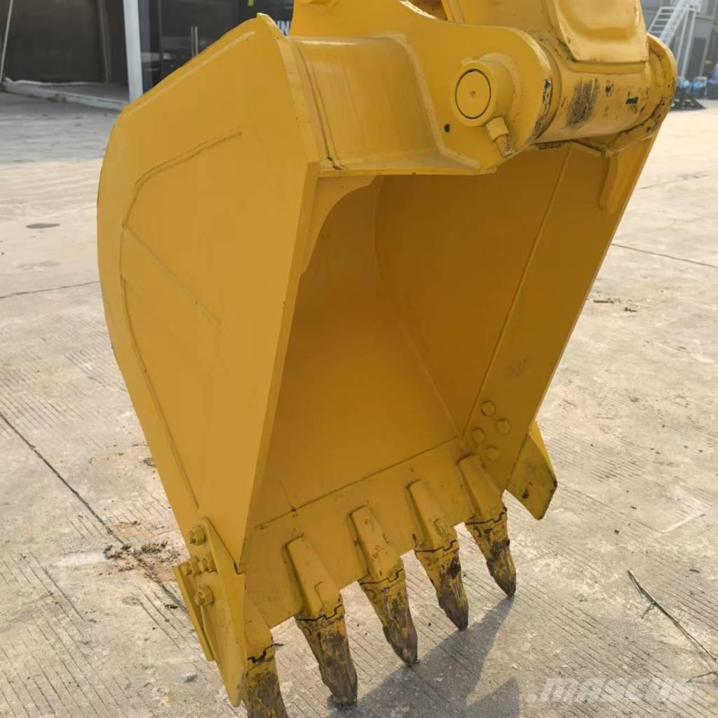 Komatsu PC 130 Mini kotrók < 7t
