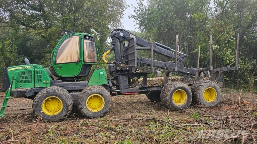 John Deere 1110 E Kihordók