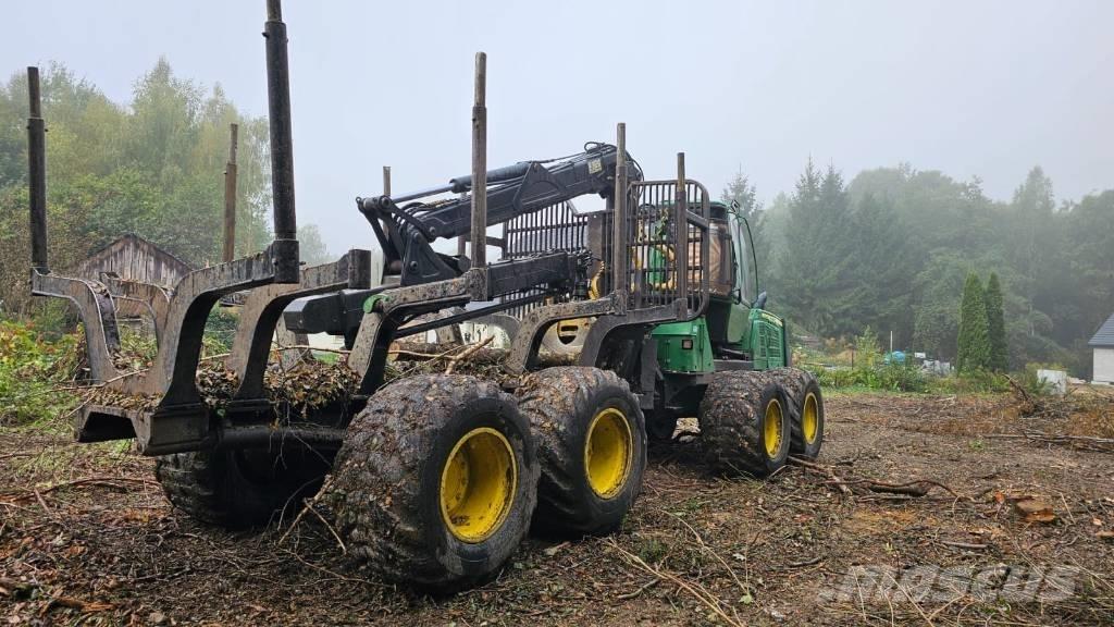 John Deere 1110 E Kihordók