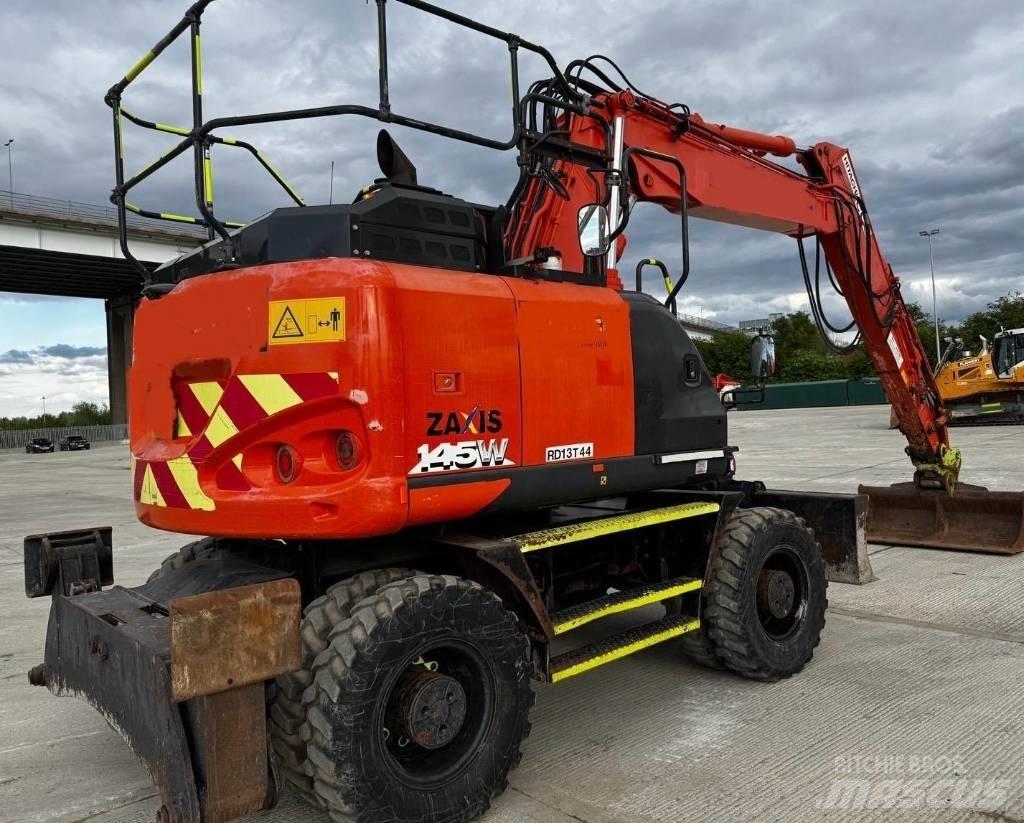 Hitachi ZX 145 W-6 Gumikerekes kotrók