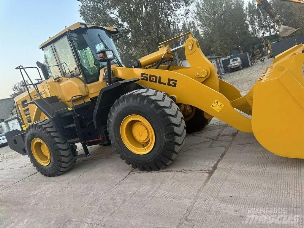 SDLG L 956 F Gumikerekes homlokrakodók