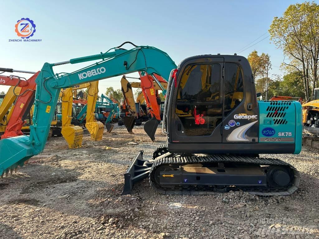 Kobelco SK 75 Közepes (midi) kotrók 7 t - 12 t