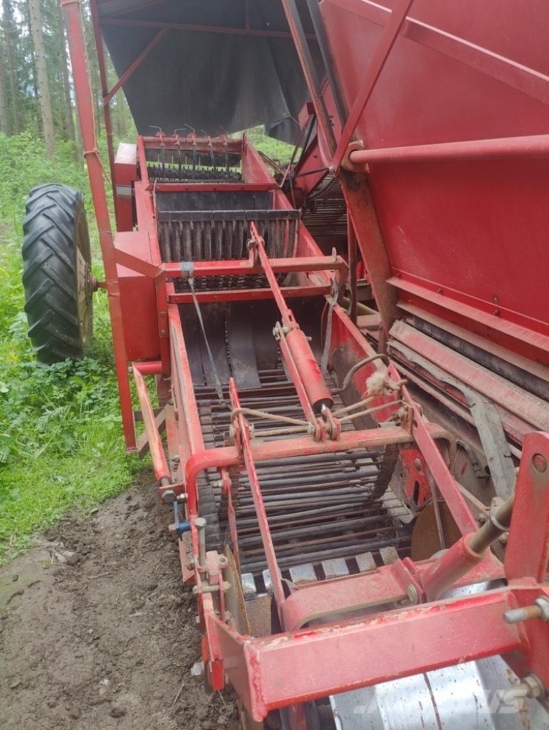 Juko Supermat Burgonya kombájnok és kiszedők