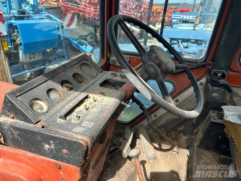 Belarus MTZ 560 Traktorok