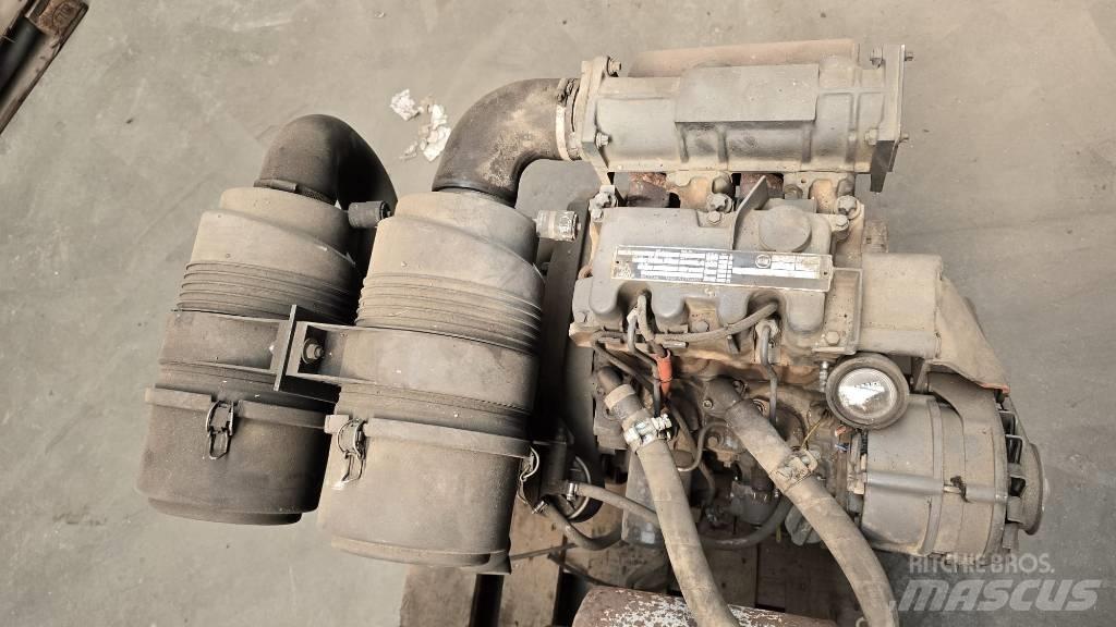 Deutz F2M1011 Motorok
