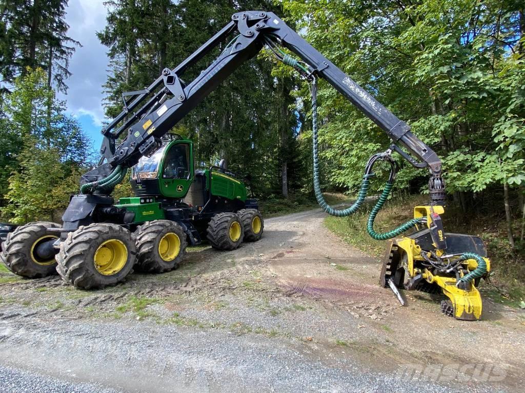 John Deere 1270 G Betakarítók