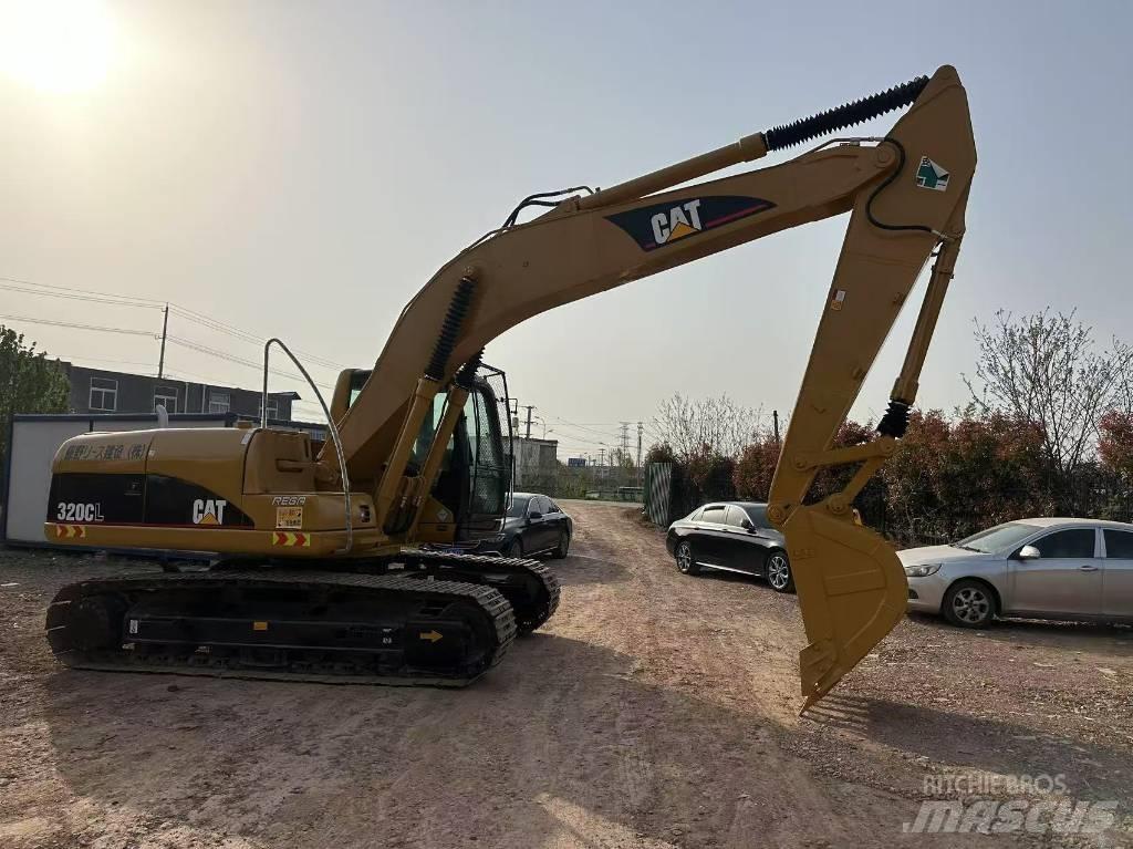 CAT 320 C L Lánctalpas kotrók