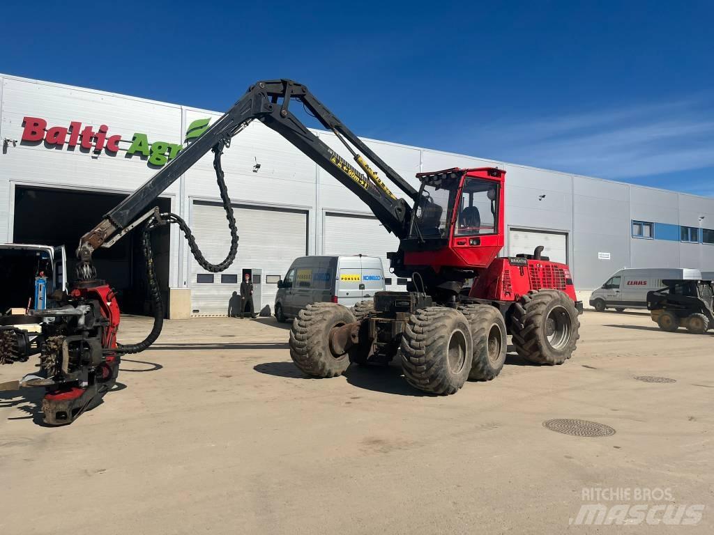 Komatsu 931.1 Betakarítók