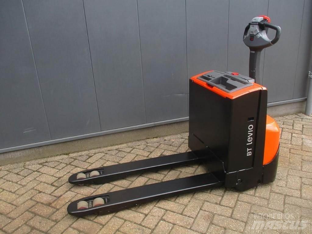 BT LWE 160 Alacsony emelőkocsi
