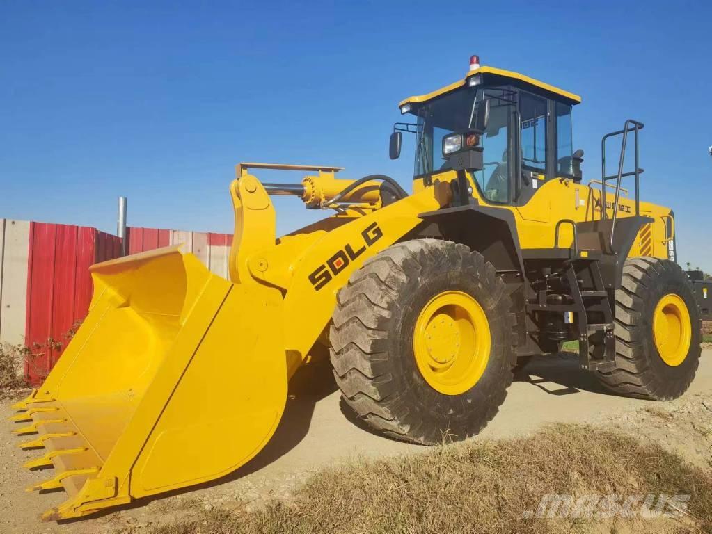 Komatsu WA 380 Gumikerekes homlokrakodók