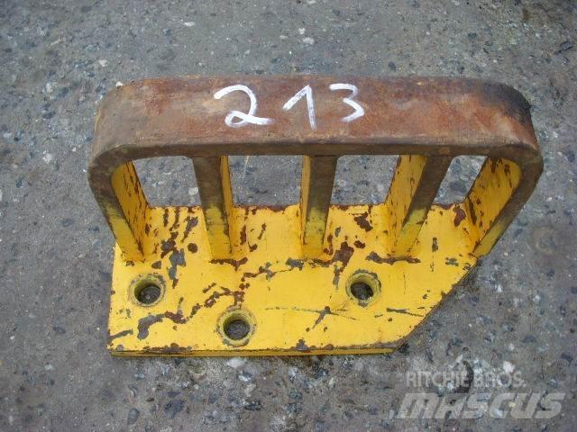 CAT (213) Tritt Alváz és felfüggesztés