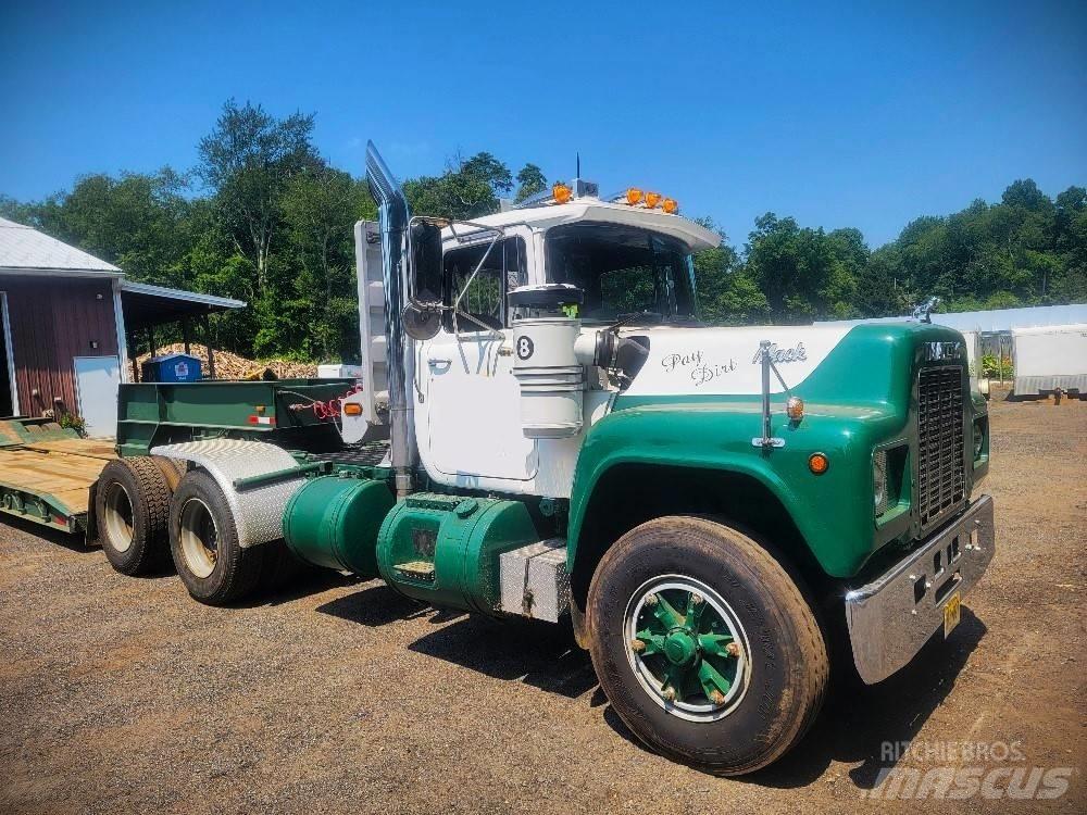 Mack R 688 ST Nyergesvontatók