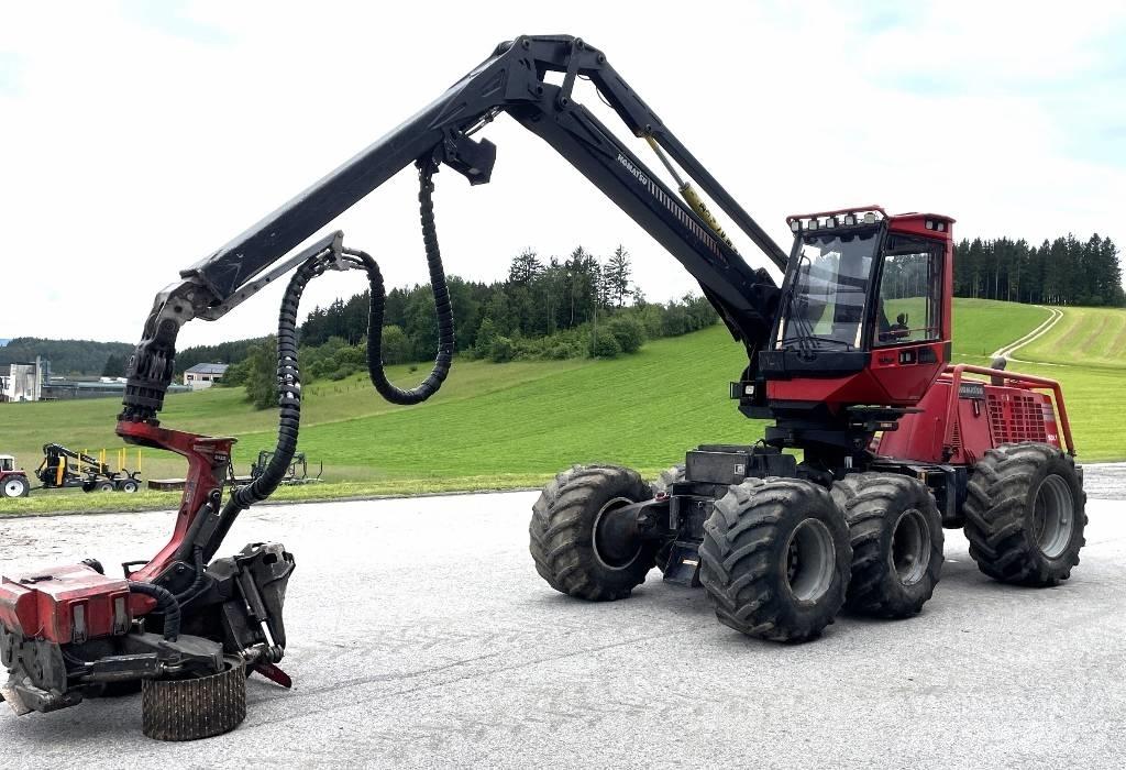 Komatsu 931.1 Betakarítók