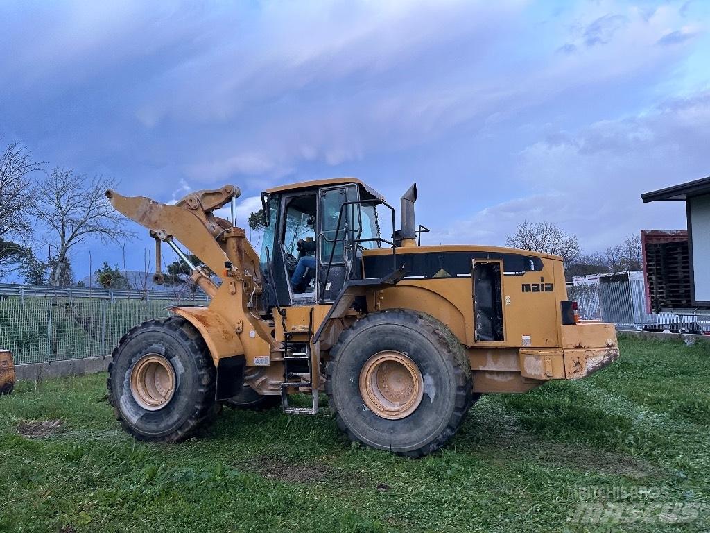 CAT 972 G II Gumikerekes homlokrakodók