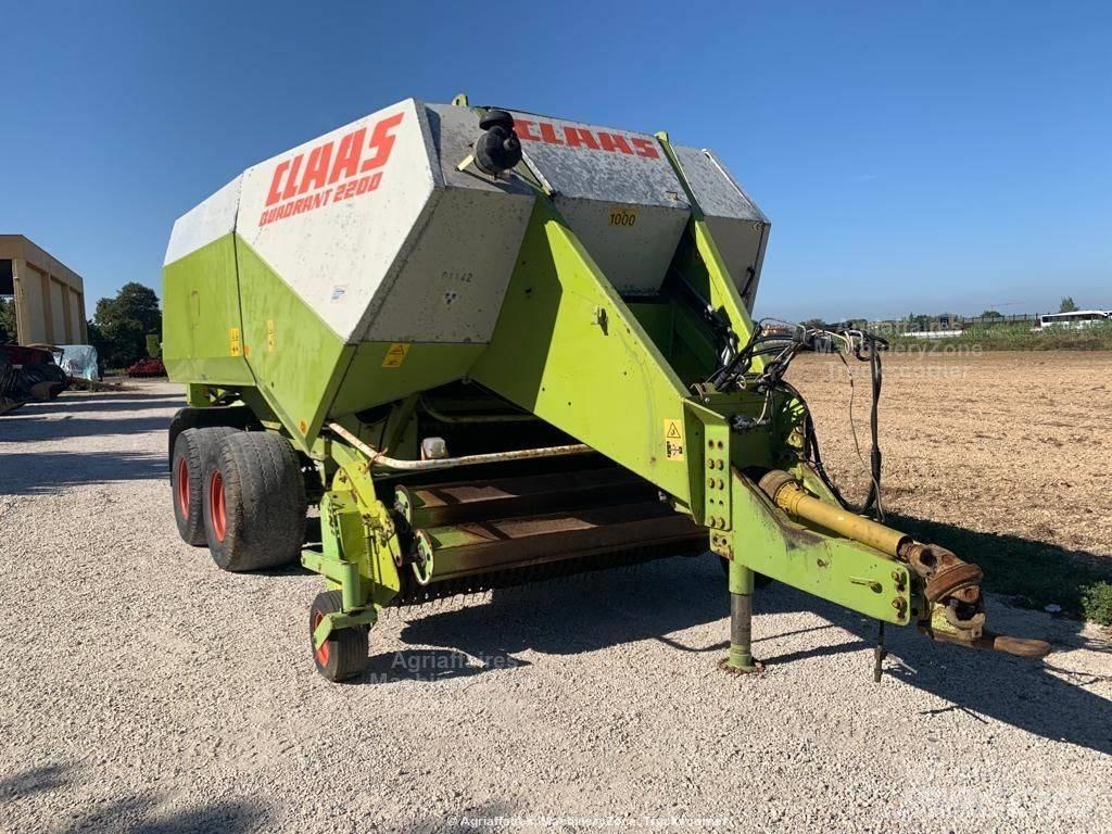 CLAAS Quadrant 2200 Szögletes bálázók