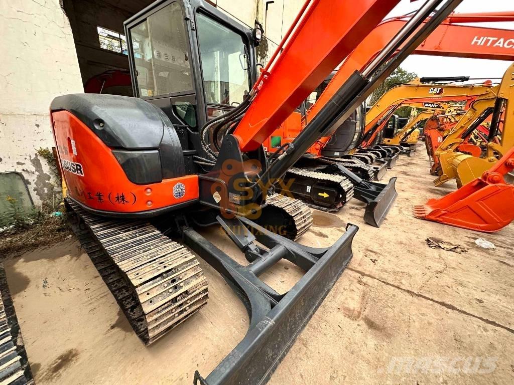 Hitachi ZX 68USR-5A Mini kotrók < 7t
