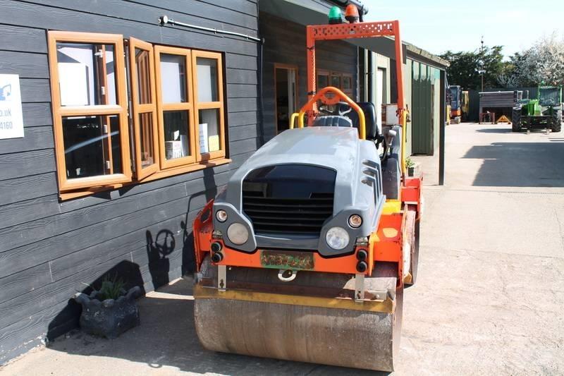 Hamm HD 12 Ikerdobos hengerek