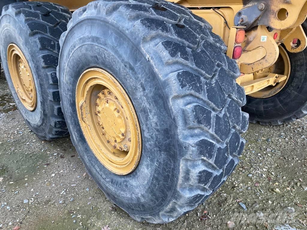 CAT 730 C Csuklósdömperek