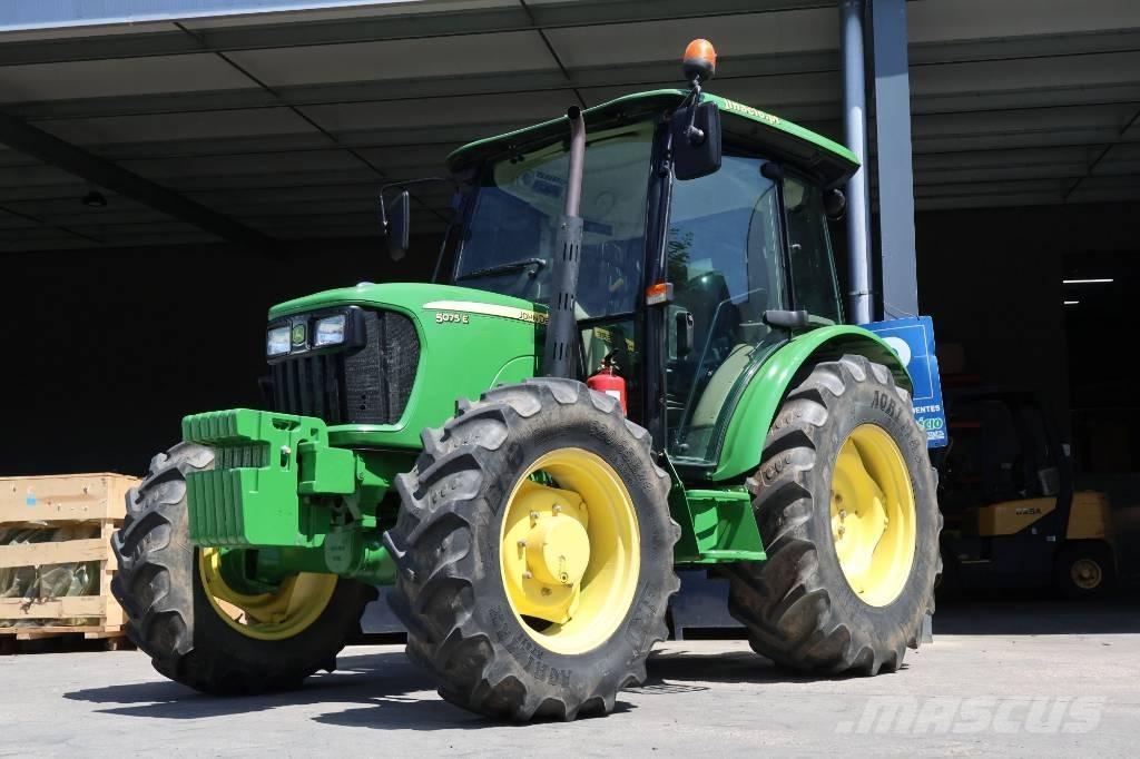 John Deere 5075 E Traktorok