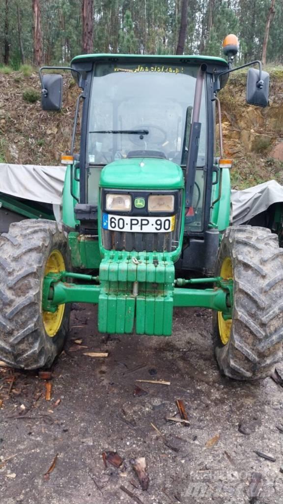 John Deere 5075 E Traktorok