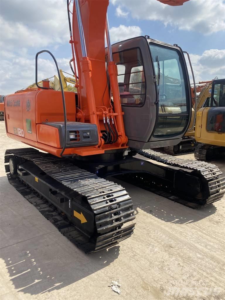 Hitachi EX120 Lánctalpas kotrók