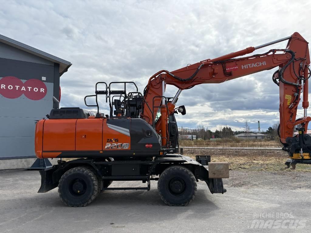 Hitachi ZX220W-7 2P Gumikerekes kotrók