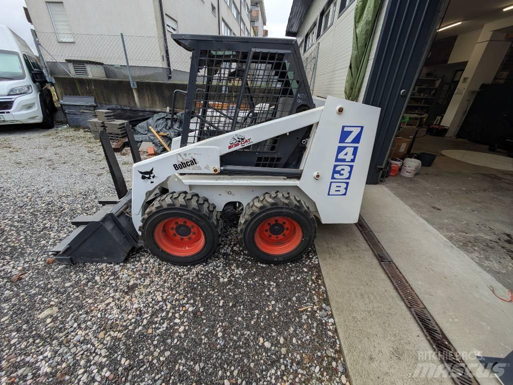 Bobcat 743 B Kompaktrakodók