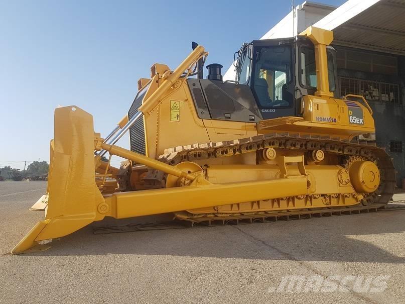 Komatsu D65EX-15 lánctalpas dózerek