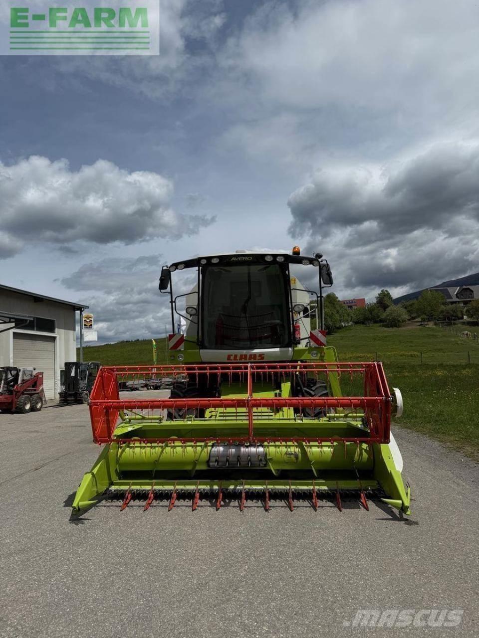 CLAAS avero 160 Kombájnok