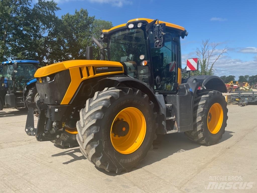 JCB Fastrac 4220 Traktorok