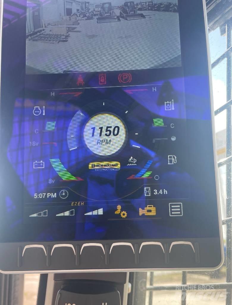 New Holland C345 Kompaktrakodók