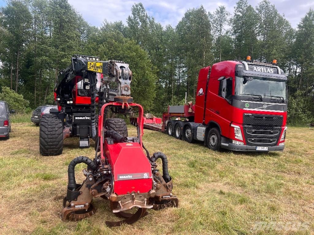 Komatsu 931 XC Betakarítók