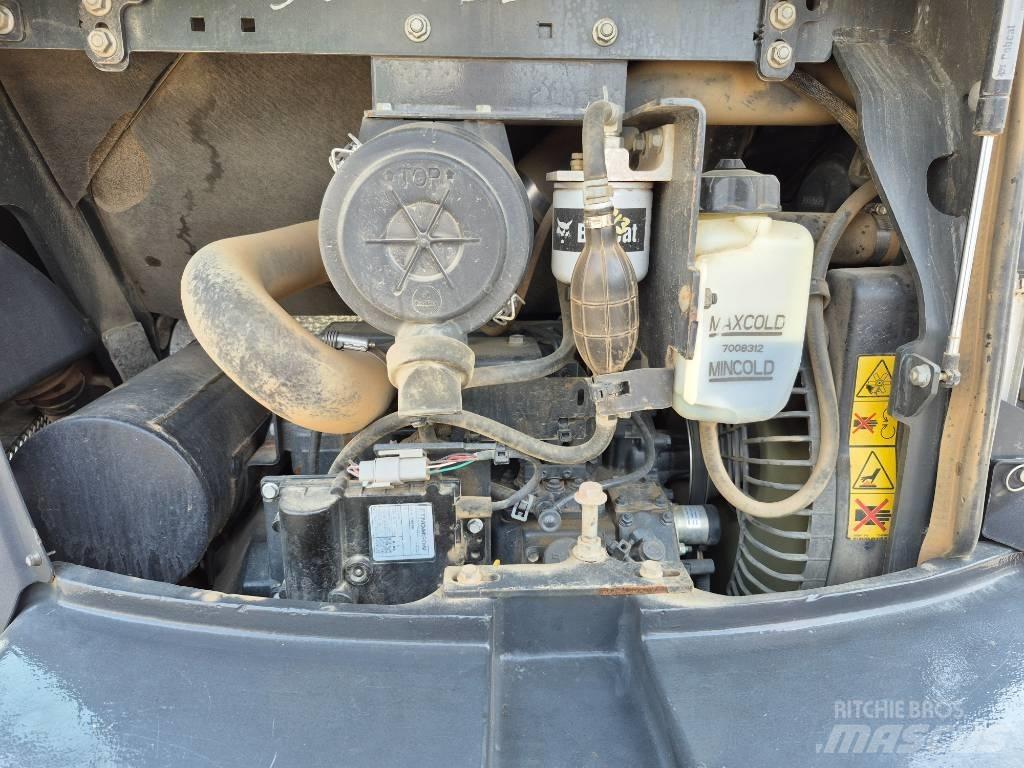 Bobcat E 32i Mini kotrók < 7t