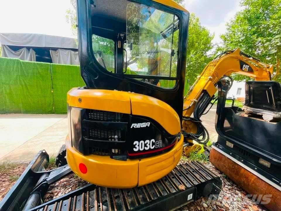 CAT 303C CR Mini kotrók < 7t