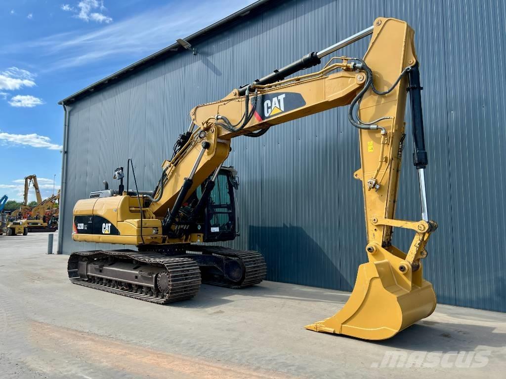 CAT 323D LN VA Lánctalpas kotrók