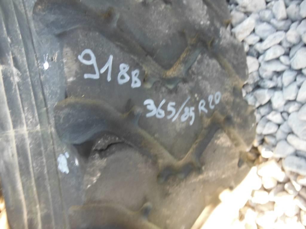 Michelin 365/85R20 Gumiabroncsok, kerekek és felnik