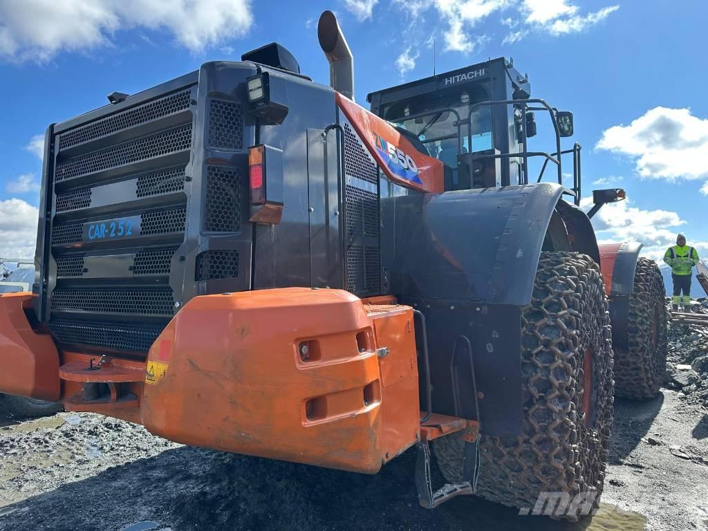 Hitachi ZW 550 Gumikerekes homlokrakodók