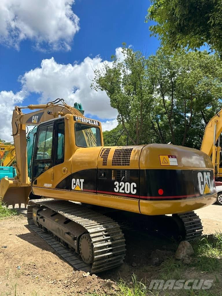 CAT CAT320C Közepes (midi) kotrók 7 t - 12 t