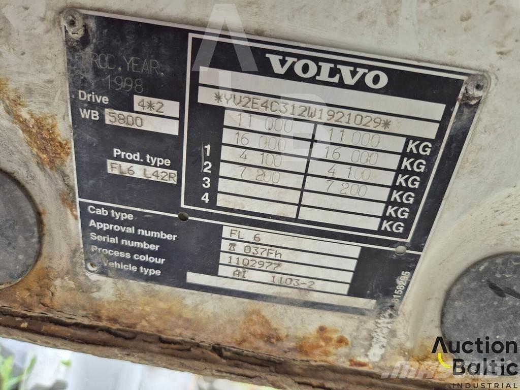 Volvo FL6 Platós / Ponyvás teherautók