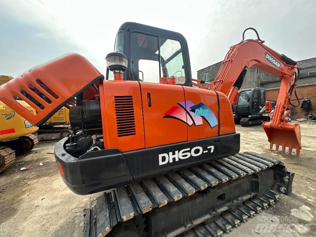 Doosan DH 60 Mini kotrók < 7t