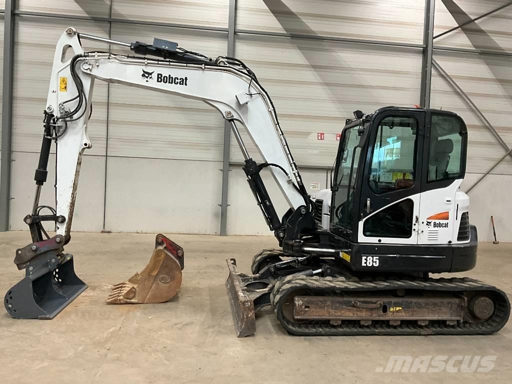 Bobcat E 85 Közepes (midi) kotrók 7 t - 12 t