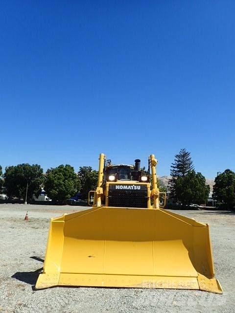 Komatsu D155AXi-8 lánctalpas dózerek