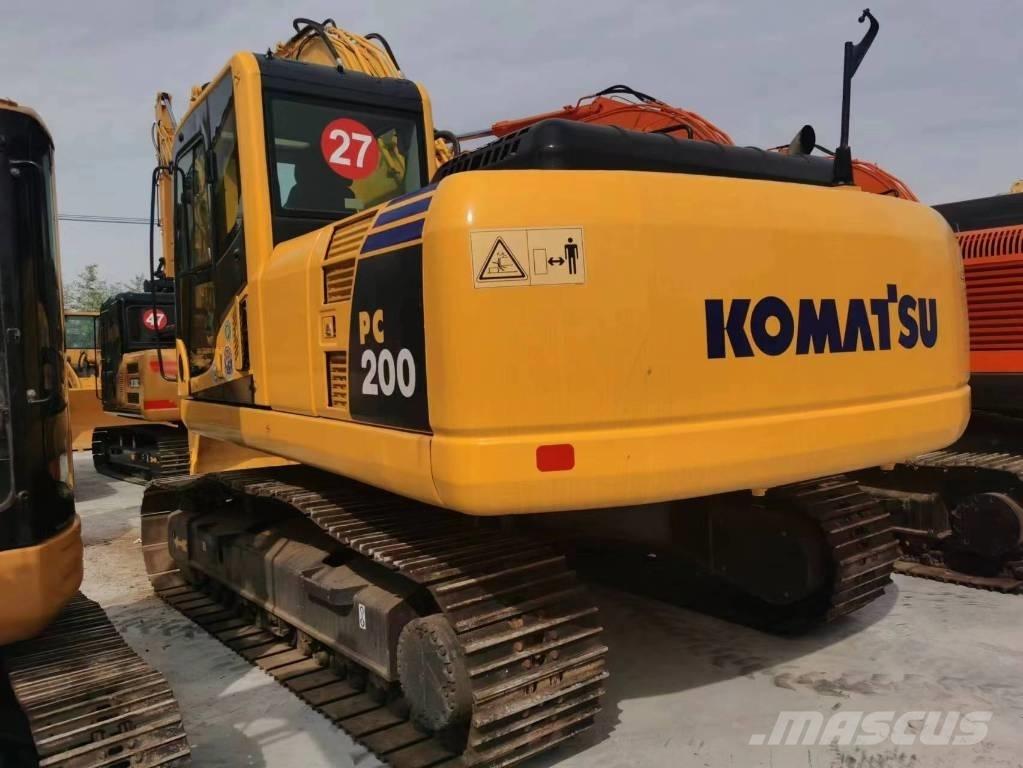 Komatsu PC 200-8 Lánctalpas kotrók